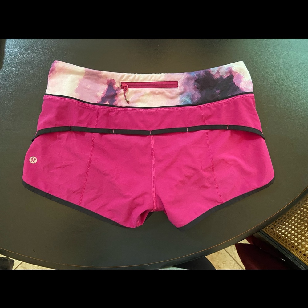 Lululemon Speed Up. Size 6. EUC!!